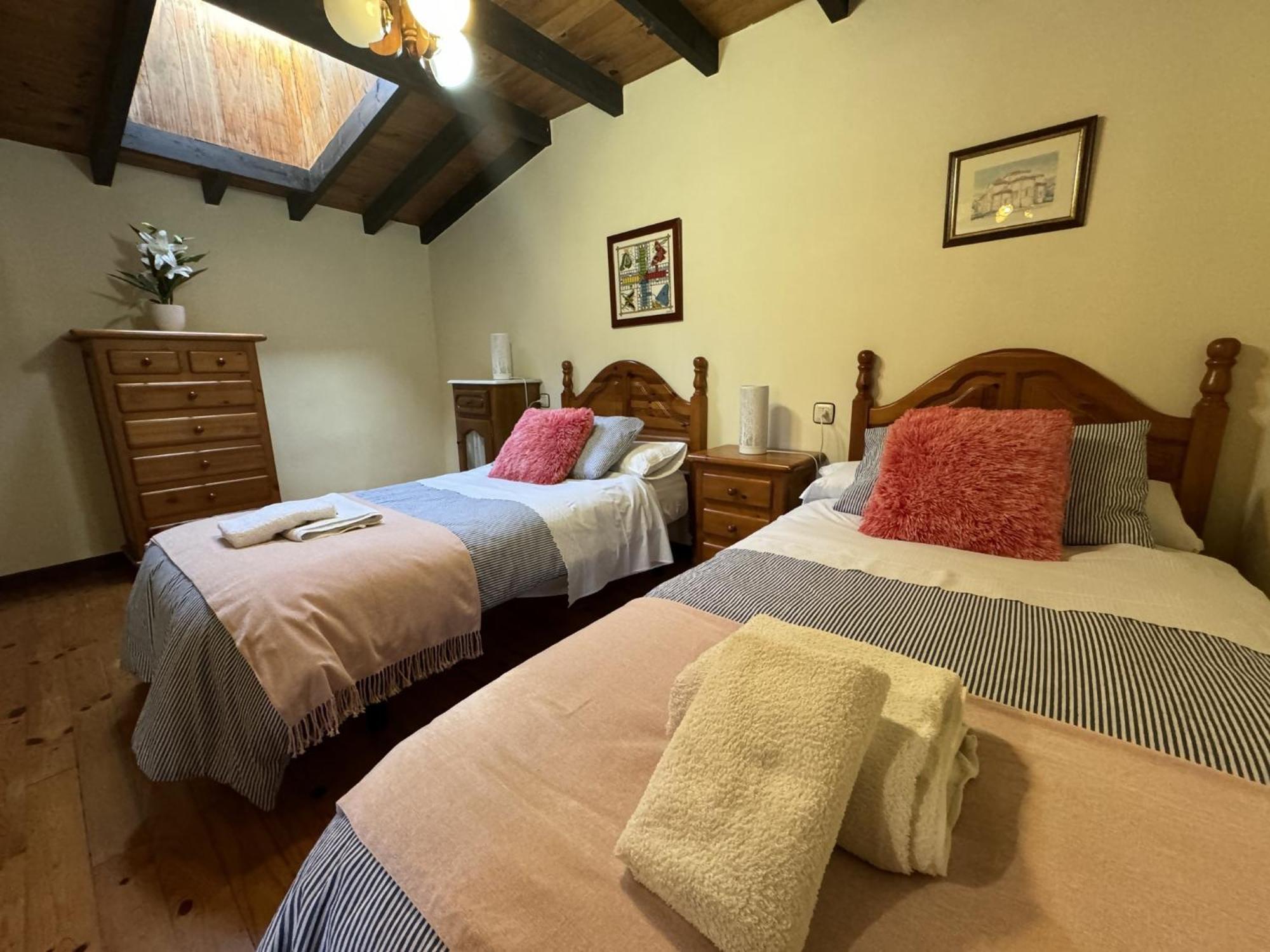 Casa Las Hortensias 2 Pendueles ยาเนส ภายนอก รูปภาพ