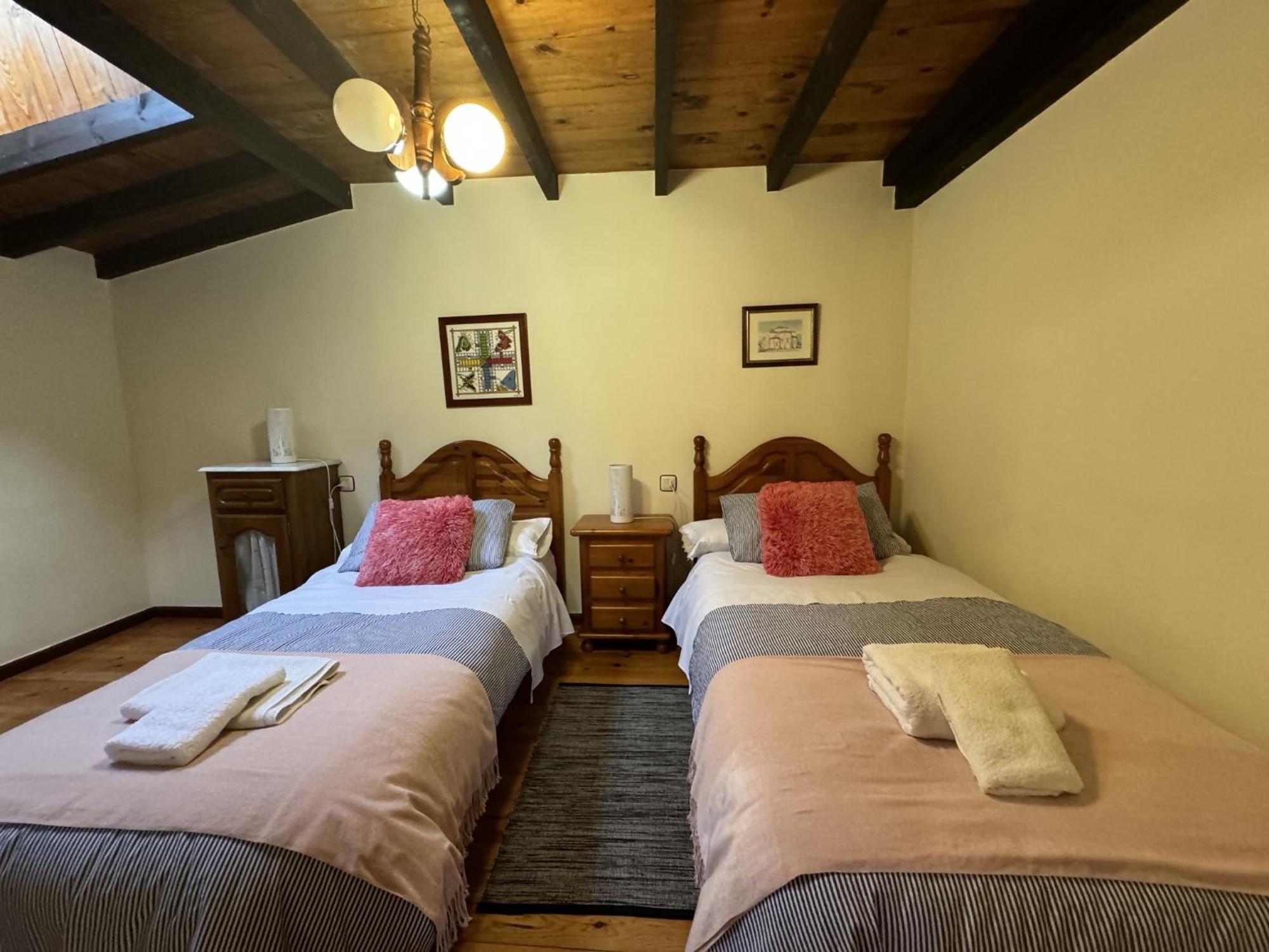 Casa Las Hortensias 2 Pendueles ยาเนส ภายนอก รูปภาพ